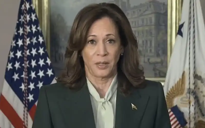 il video di kamala harris prima di certificare la vittoria di donald trump 