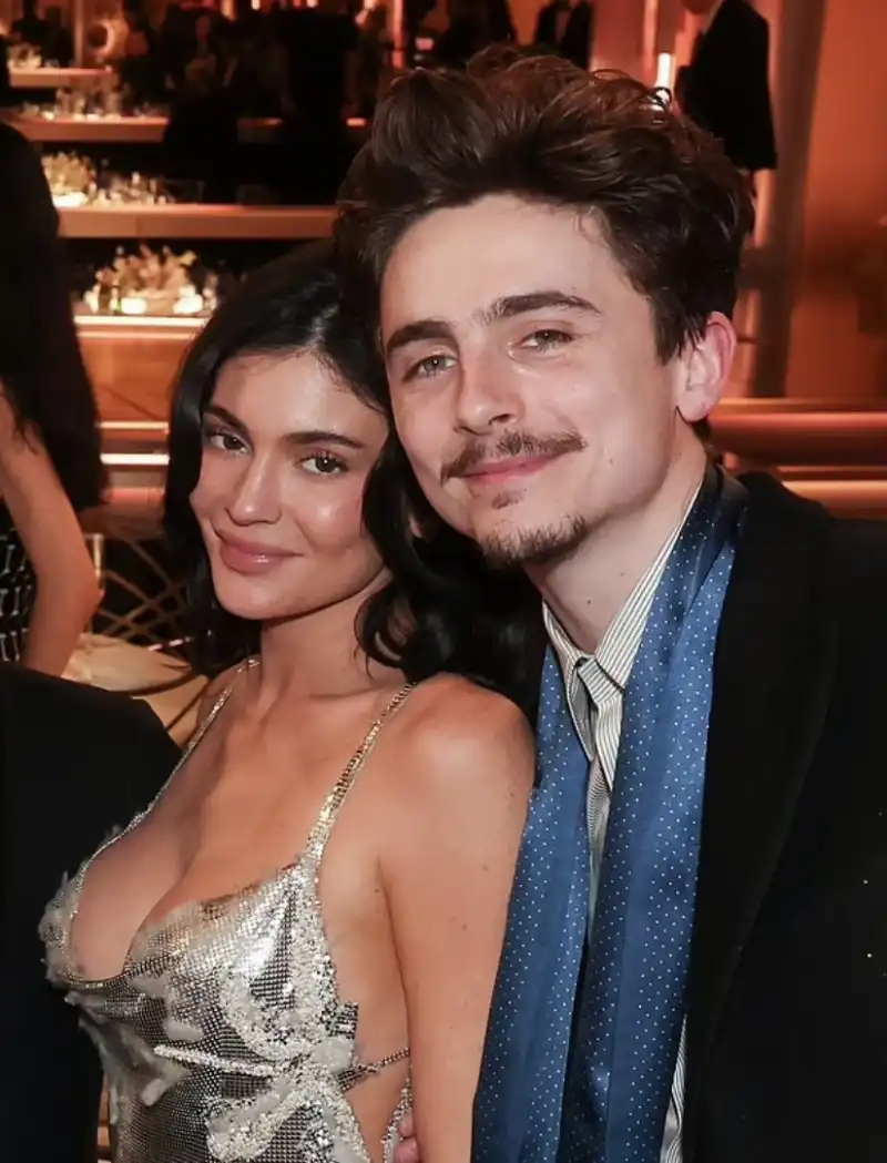 kylie jenner e timothee chalamet   golden globe 2025  2