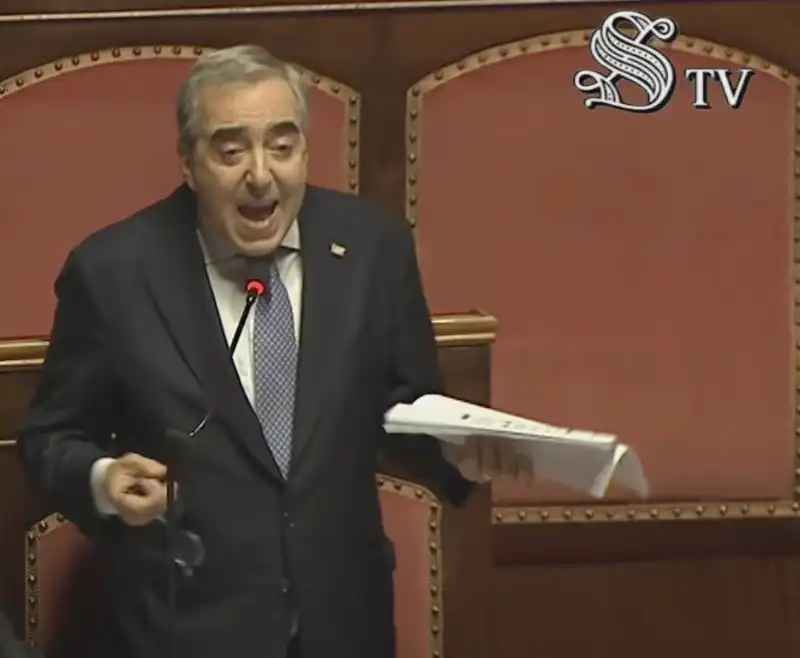 maurizio gasparri in senato   2