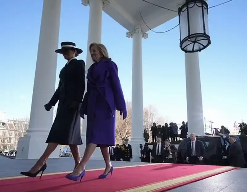 melania trump con jill biden      inauguration day 