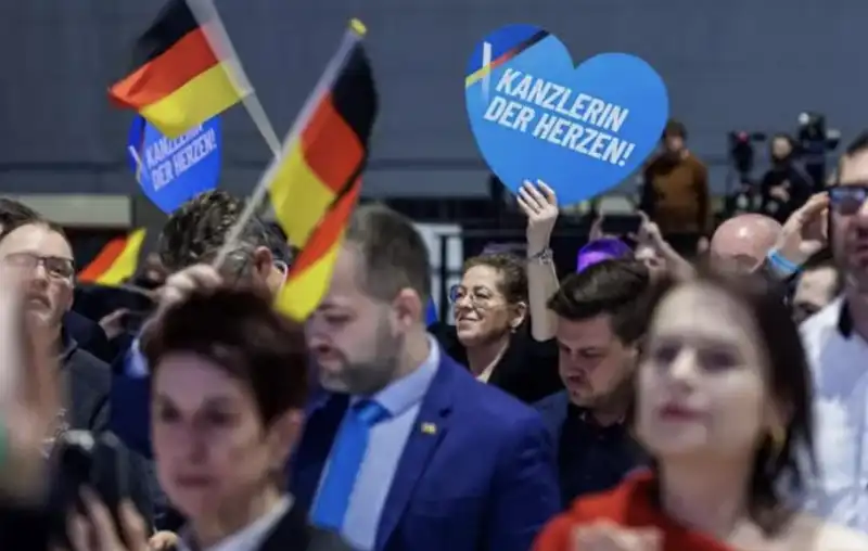 MILITANTI DI AFD