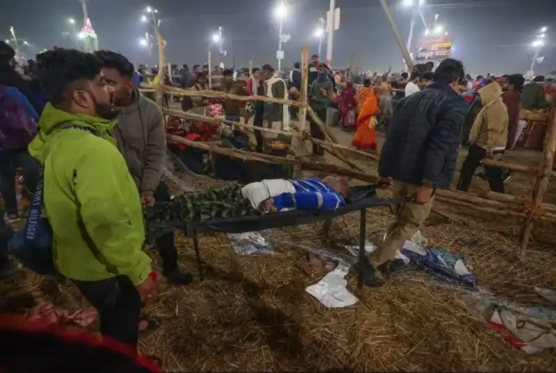 morti e feriti durante il maha kumbh mela  1