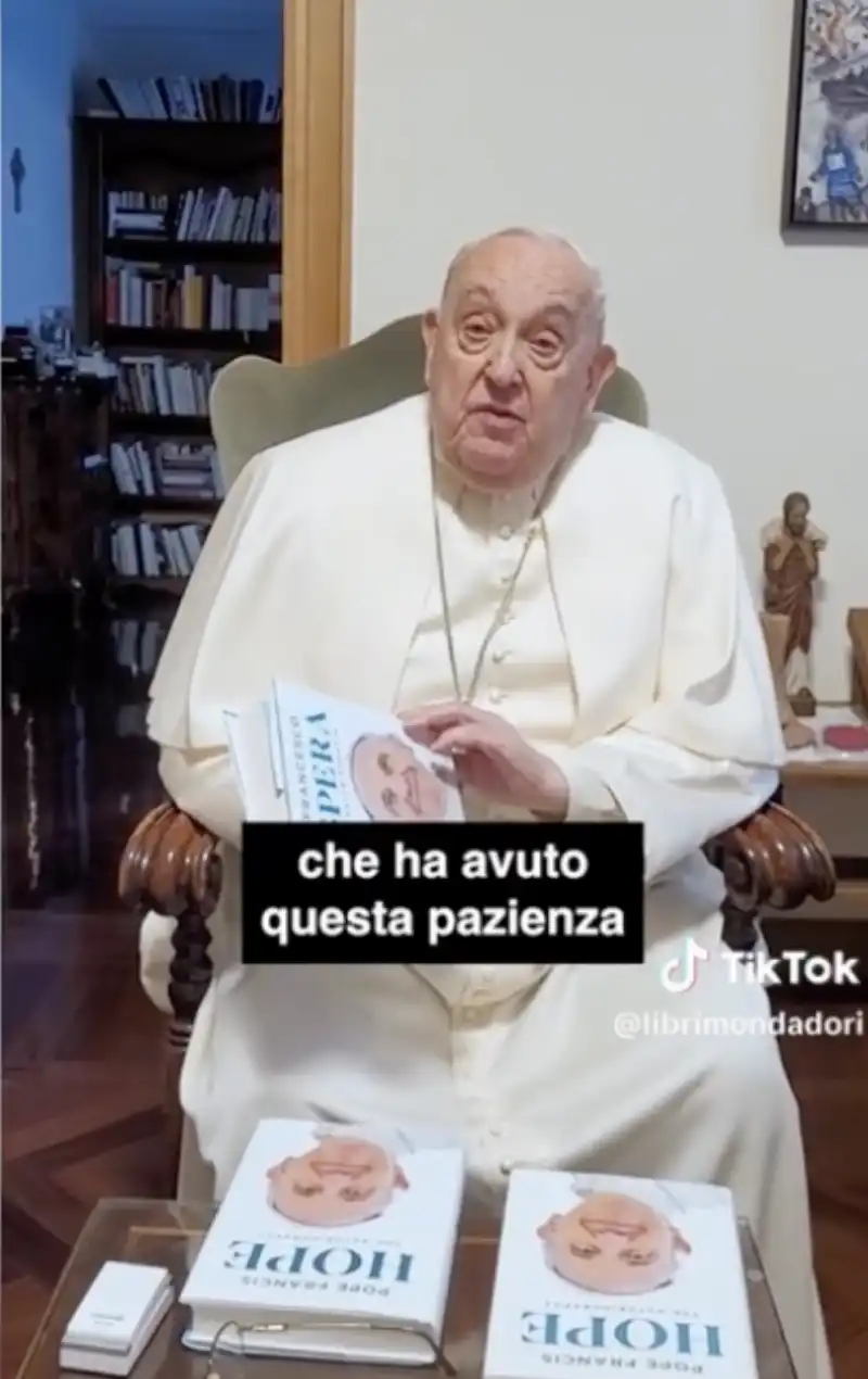 papa francesco su tiktok 2