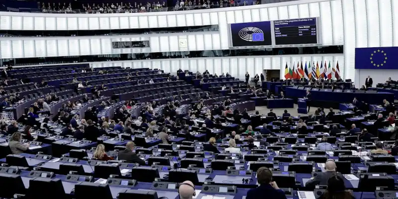 PARLAMENTO EUROPEO