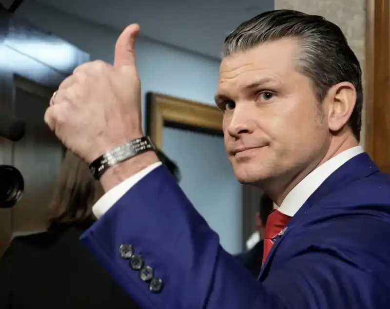 PETE HEGSETH AL SENATO USA 