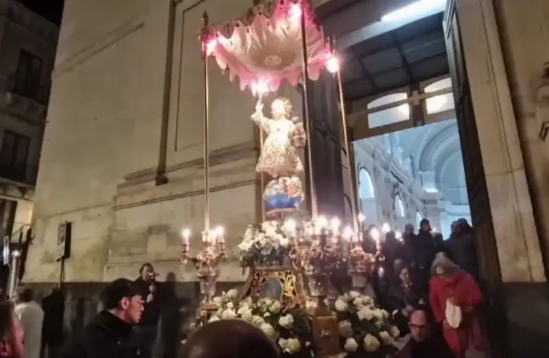 processione di gesu bambino a  paterno 1