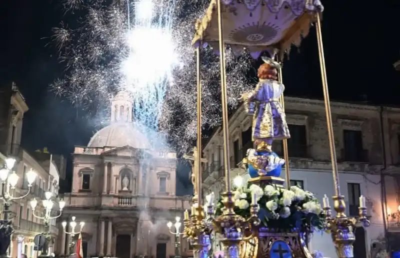 processione di gesu bambino a  paterno 7