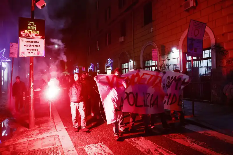 scontri alla manifestazione per ramy elgaml a roma   6