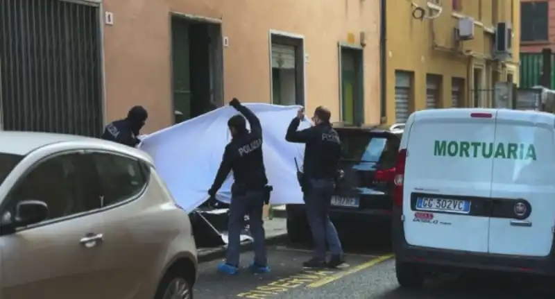 sorelle si lanciano nel vuoto a genova 2