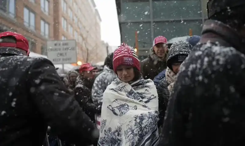 trumpiani al freddo di washington 