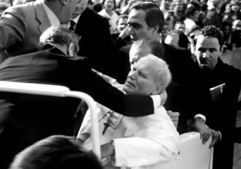 LATTENTATO A PAPA WOJTYLA 