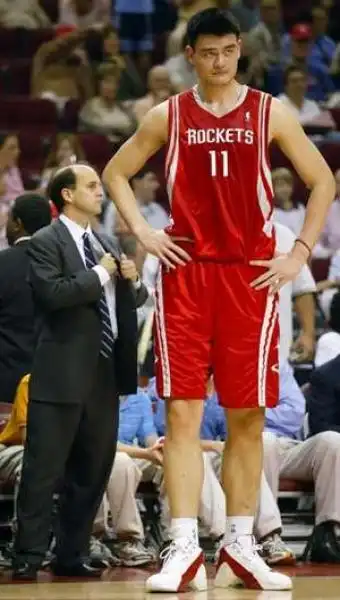 LEX GIOCATORE DI BASKEY YAO MING 