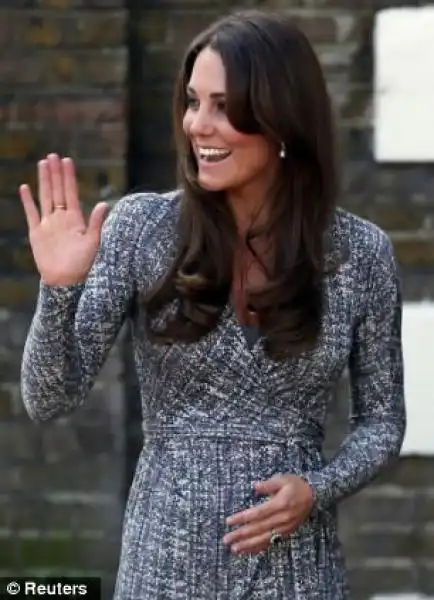 KATE MIDDLETON CON LA PANCETTA 