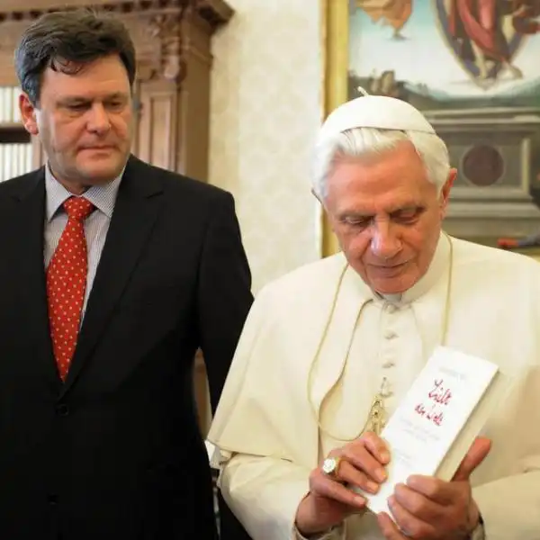 PETER SEEWALD E BENEDETTO XVI