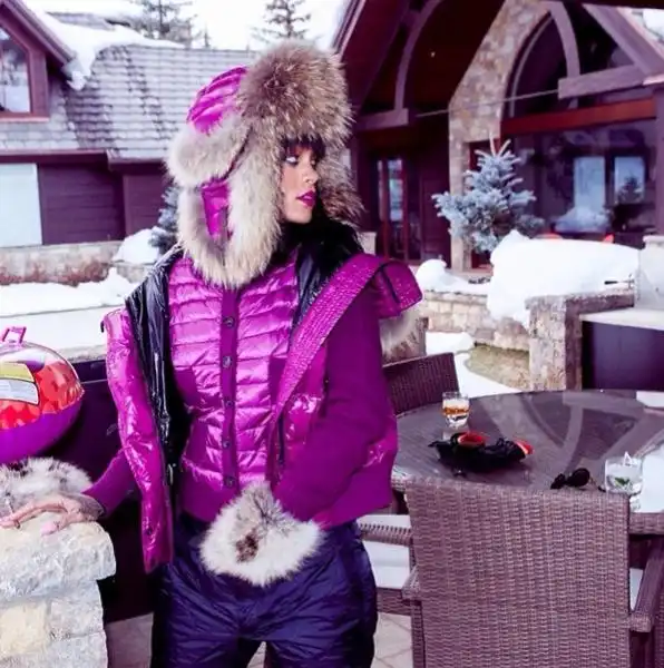 RIHANNA AD ASPEN IN COLORADO 