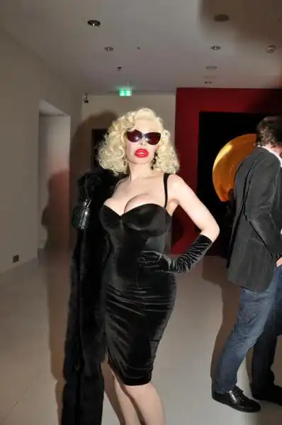 AMANDA LEPORE 