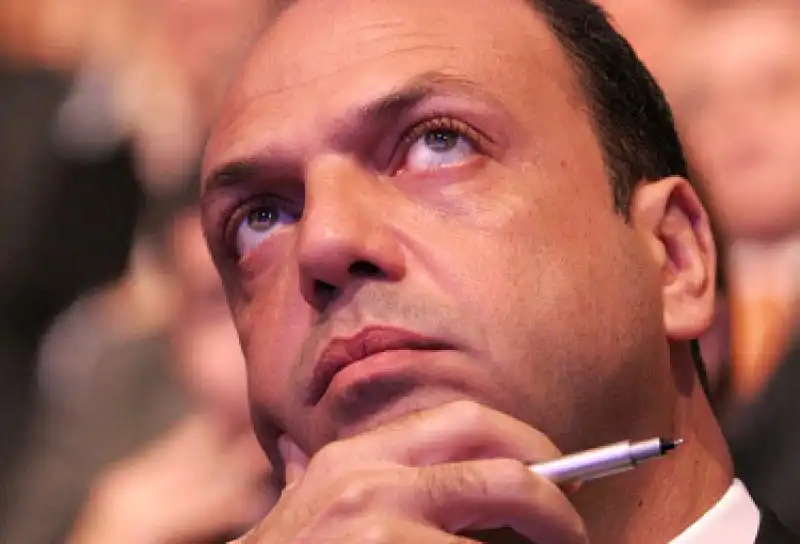 angelino alfano pennarello argento 