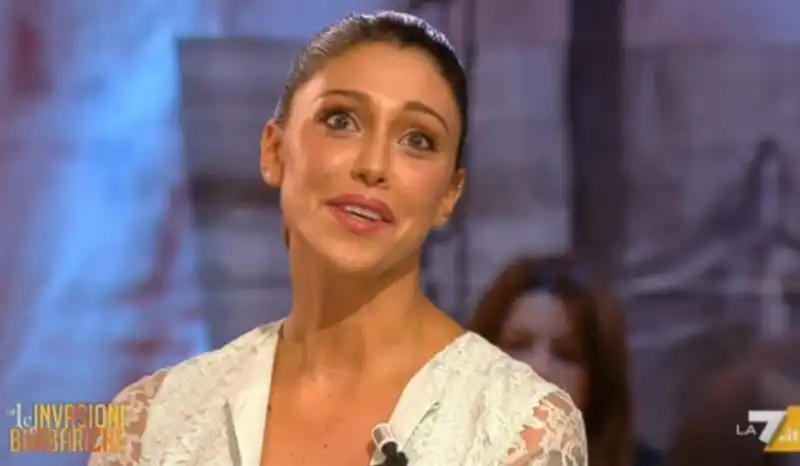 BELEN RODRIGUEZ A LE INVASIONI BARBARICHE