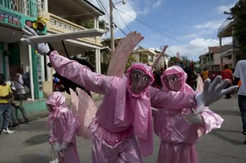 CARNEVALE DI HAITI FOTO LAPRESSE 