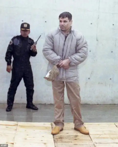 EL CHAPO article urn publicid ap org e e b adf b a d e f b NddJ nL HSK x 