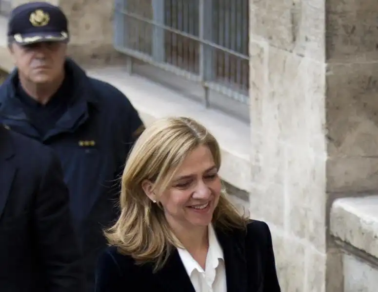 CRISTINA DI BORBONE INFANTA DI SPAGNA DEPONE IN TRIBUNALE