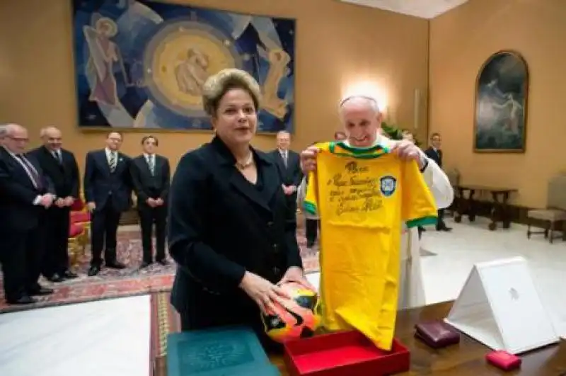 DILMA ROUSSEFF E PAPA FRANCESCO BERGOGLIO 