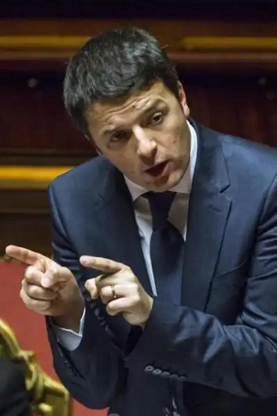 FIDUCIA AL GOVERNO RENZI IN SENATO FOTO LAPRESSE 