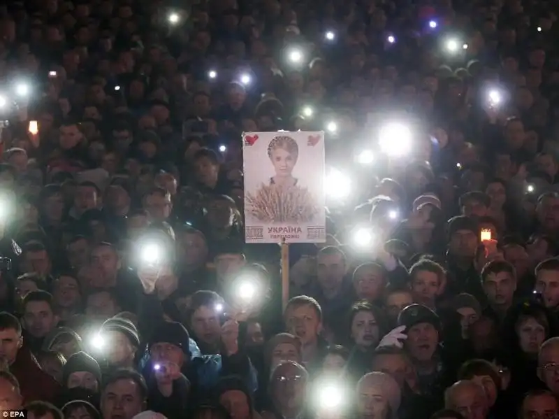 La folla santifica Yulia Tymoshenko 