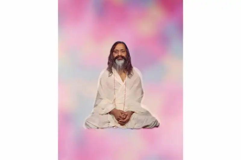 Maharishi Mahesh Yogi sospeso 