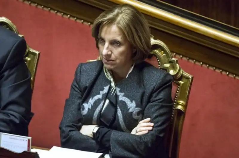 MARIA CARMELLA LANZETTA FIDUCIA AL GOVERNO RENZI IN SENATO FOTO LAPRESSE 