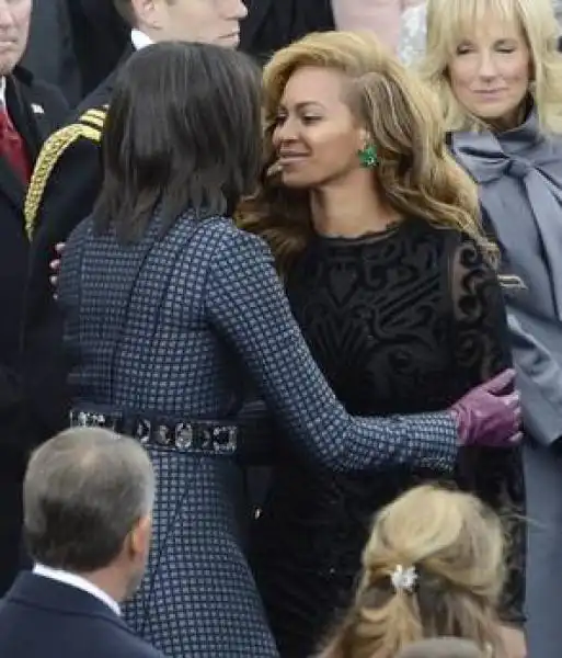 MICHELLE OBAMA BEYONCE 