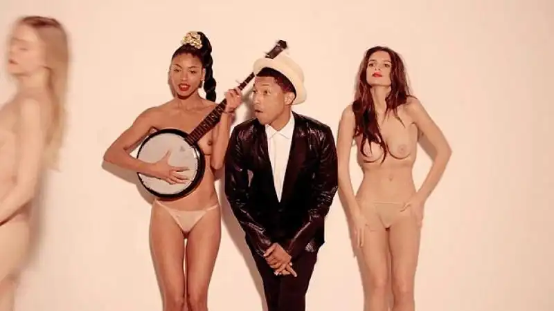 pharrell williams in blurred lines 