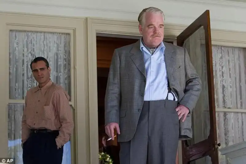 Philip Seymour Hoffman nel film The Master 