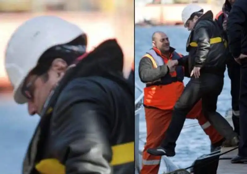 Schettino torna a bordo della Costa Concordia 