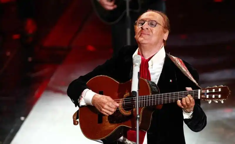 TERZA SERATA SANREMO RENZO ARBORE 