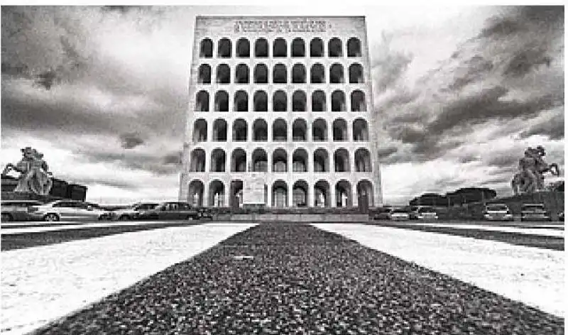 colosseo quadrato  (1)