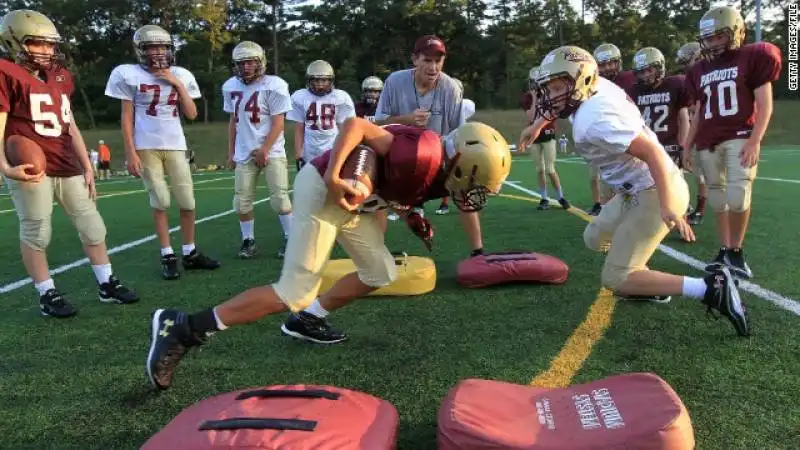 concussions   le craniate nel football anche al liceo 