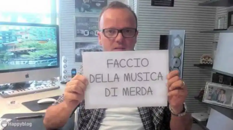 GIGI D'ALESSIO - FOTOMONTAGGIO