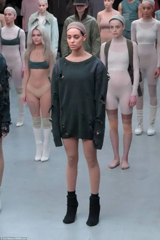 kanye west   996 different shapes and sizes kanye has been praised for using mode a 12 1423828330921