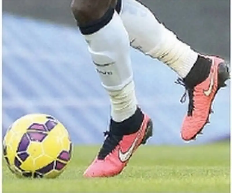 POGBA SCARPINI NIKE