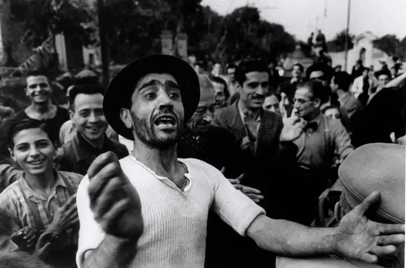 robert capa   viaggio in italia 8