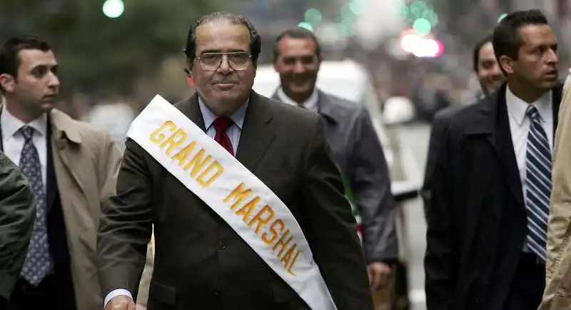 antonin scalia alla parata di columbus day new york 2005