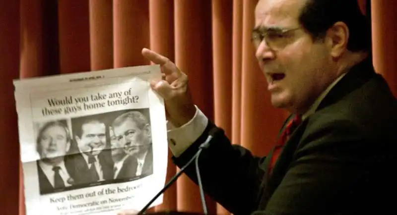 antonin scalia con un manifesto anti conservatori 2004