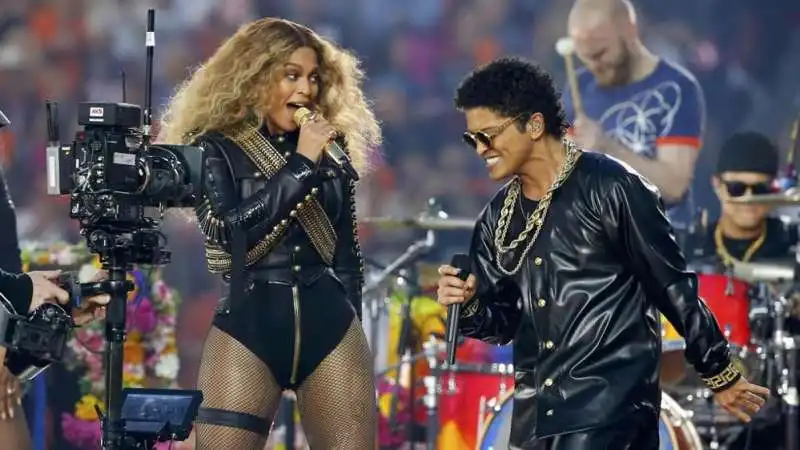 beyonce e bruno mars al superbowl