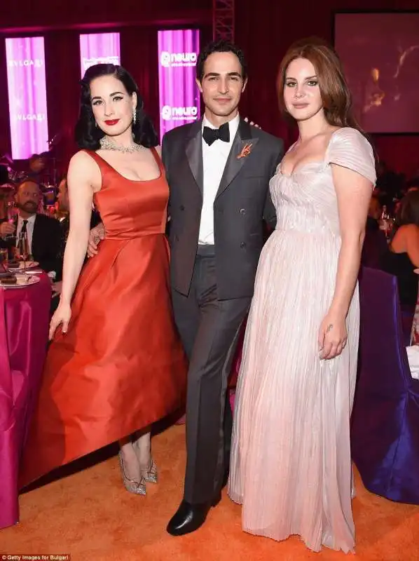 dita von teese lana del rey e il designer zac posen