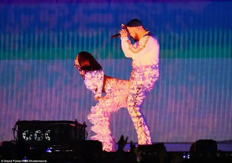 drake e rihanna twerkano a londra