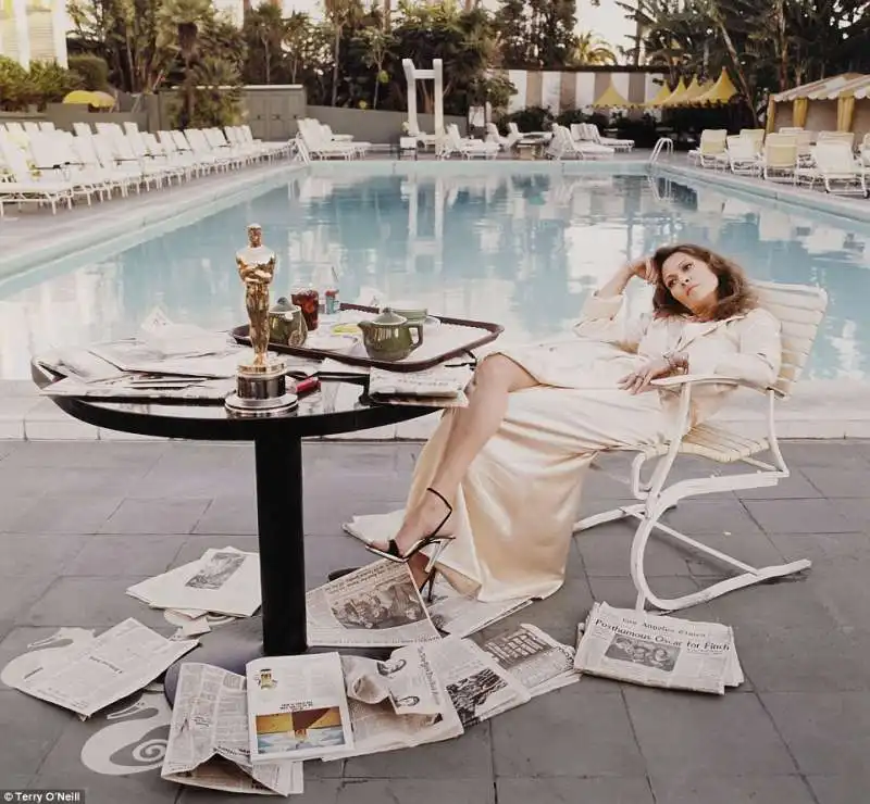 faye dunaway la mattina dopo aver ricevuto oscar