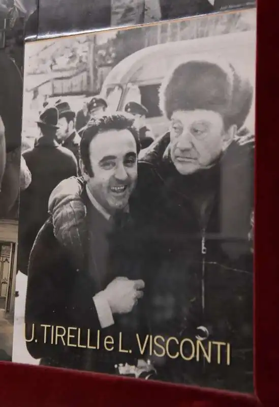 foto d archivio  umberto tirelli e luchino visconti