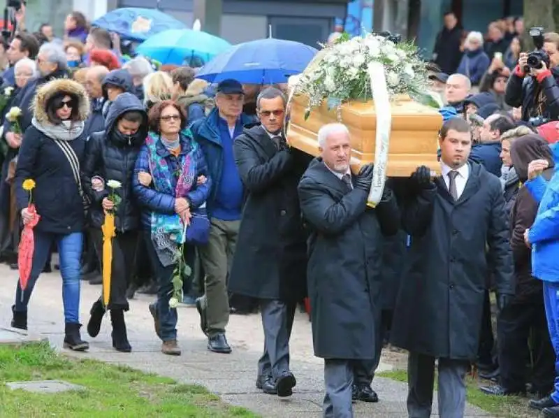 FUNERALE REGENI