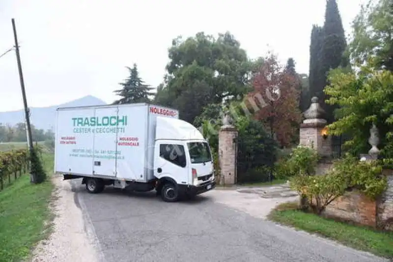 galan e il trasloco saccheggio dalla villa  2